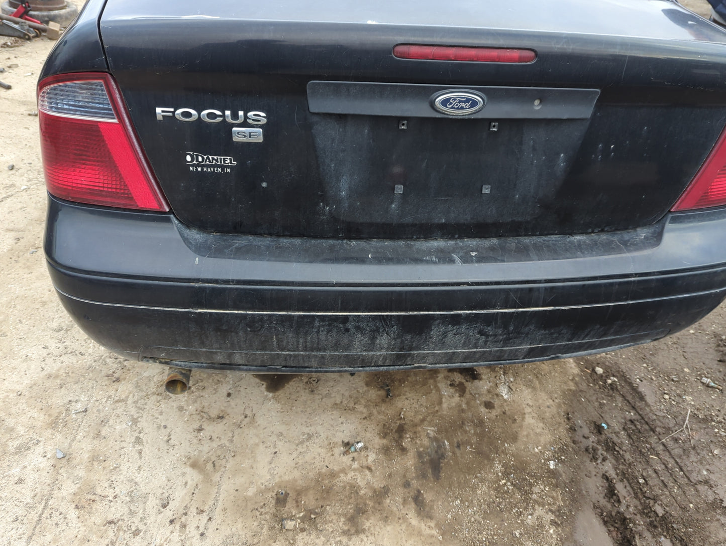 2005-2007 Ford Focus Rear Bumper Assembly Oem - Oemusedautoparts1.com