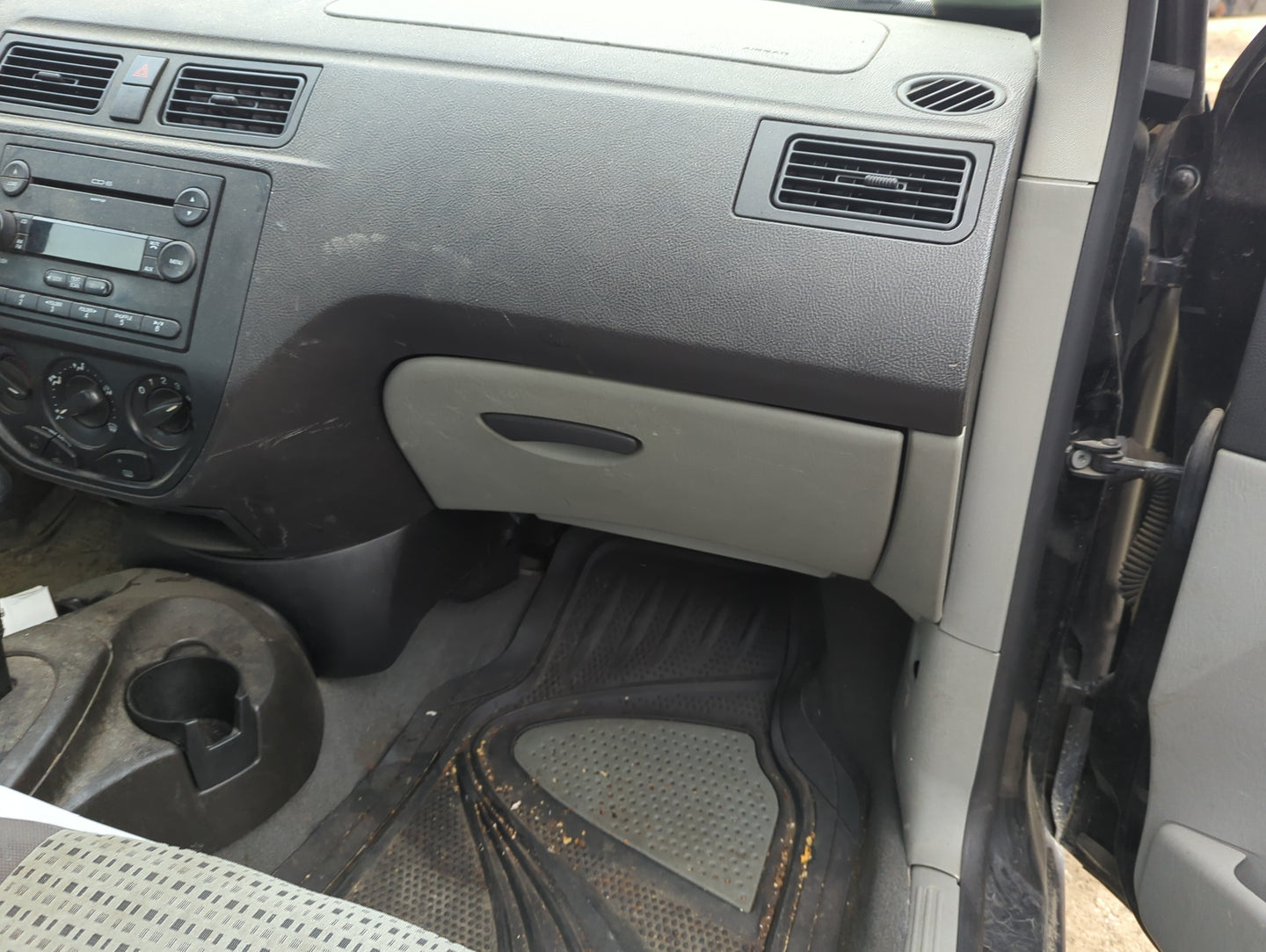 2007 Ford Focus Passenger Glove Box Door Storage Compartment - Oemusedautoparts1.com