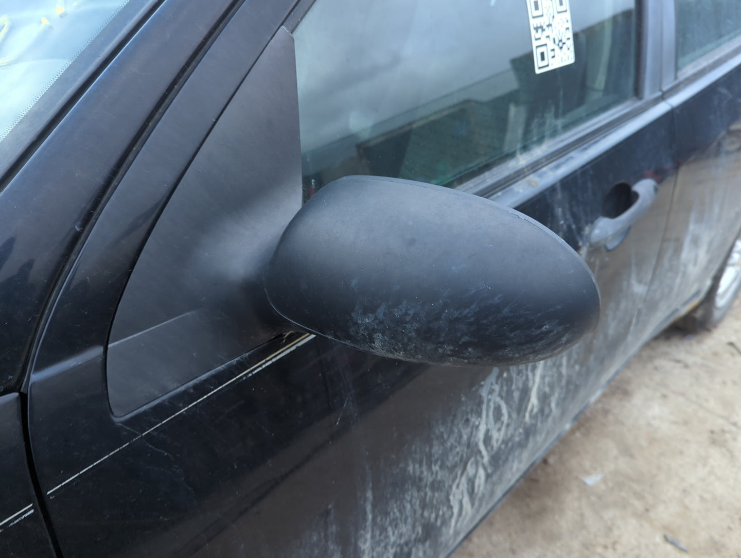 2000-2007 Ford Focus Driver Side View Mirror - Left Door Mirror OEM Used - Oemusedautoparts1.com