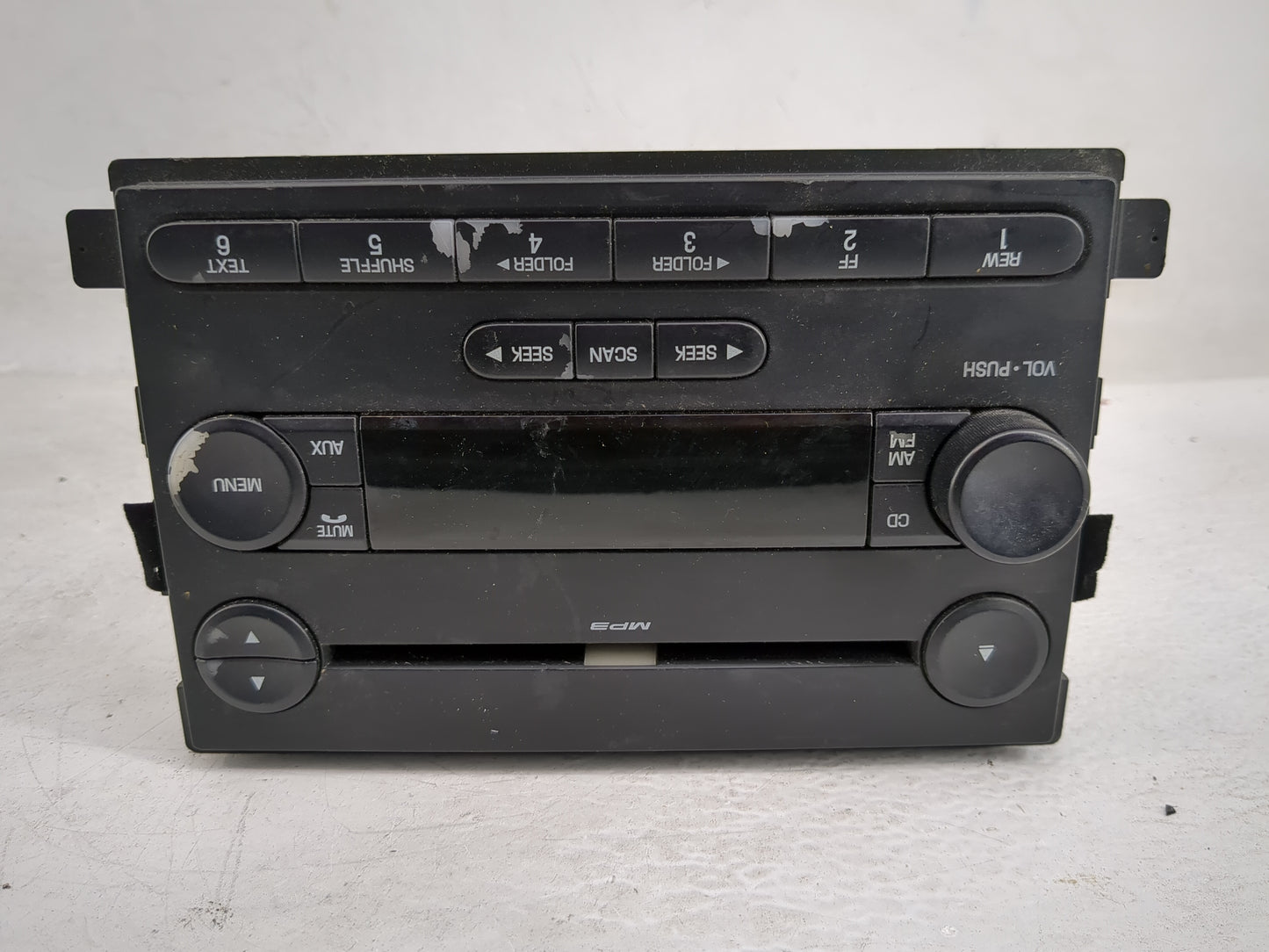 2006-2007 Ford Focus Radio AM FM Cd Player Receiver Replacement P/N:5S4T-18C869-BD Fits Fits 2006 2007 OEM Used Auto Parts -