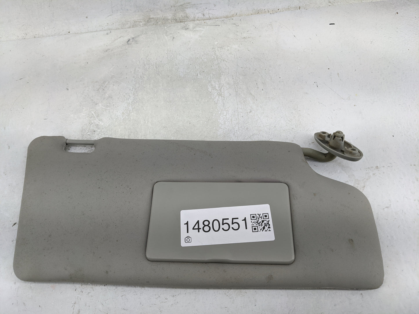 2005-2007 Ford Focus Sun Visor Shade Replacement Passenger Right Mirror Fits Fits 2005 2006 2007 OEM Used Auto Parts - Oemus