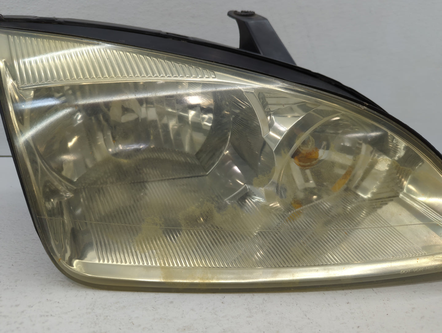 2005-2007 Ford Focus Passenger Right Oem Head Light Headlight Lamp - Oemusedautoparts1.com