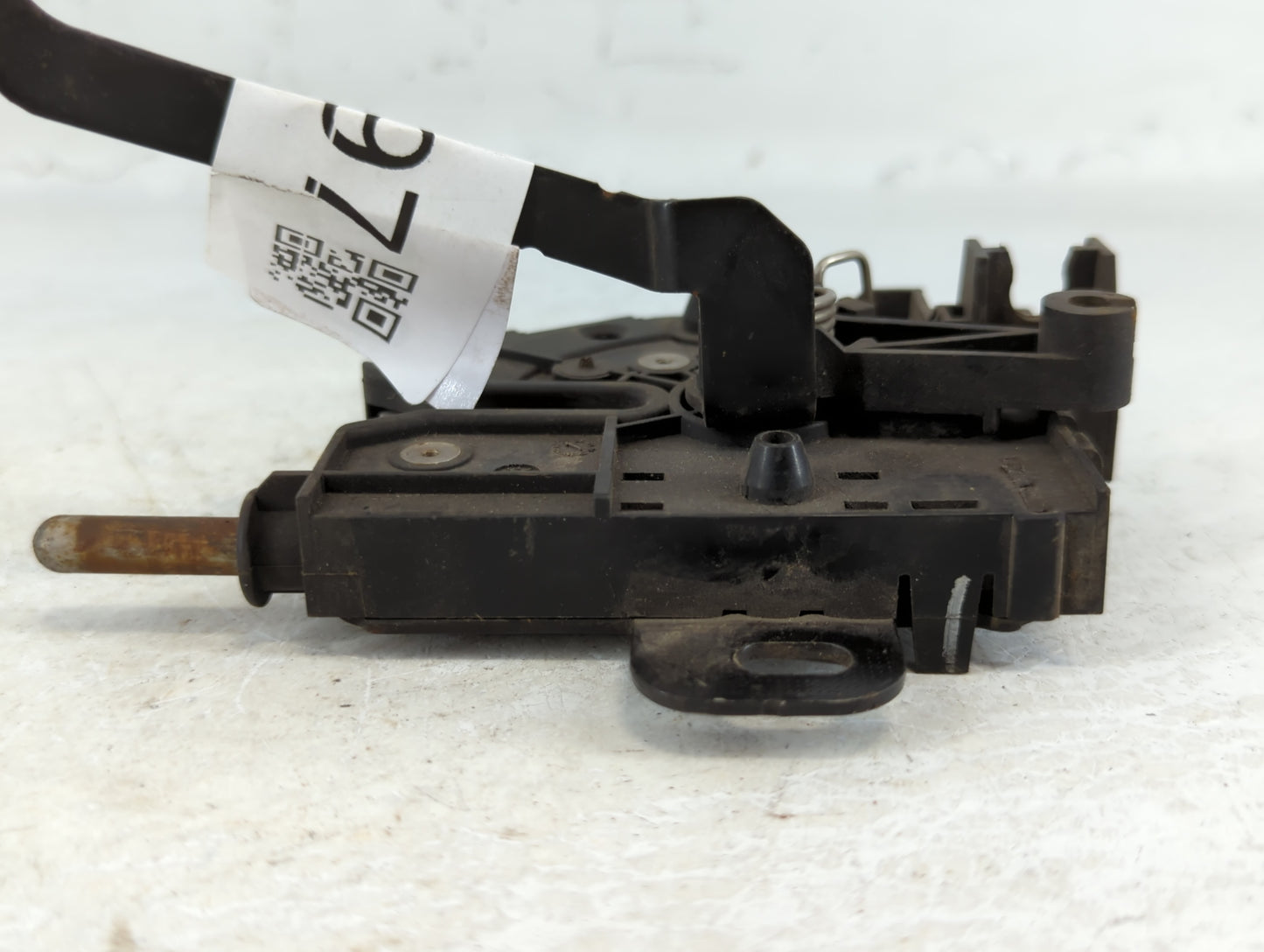 2007 Ford Focus Hood Latch Assembly 680397 - Oemusedautoparts1.com
