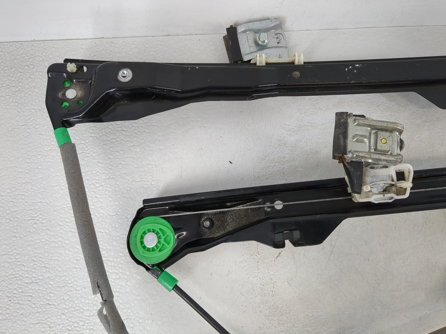 2007 Ford Focus Used Window Regulator Passenger Front - Oemusedautoparts1.com