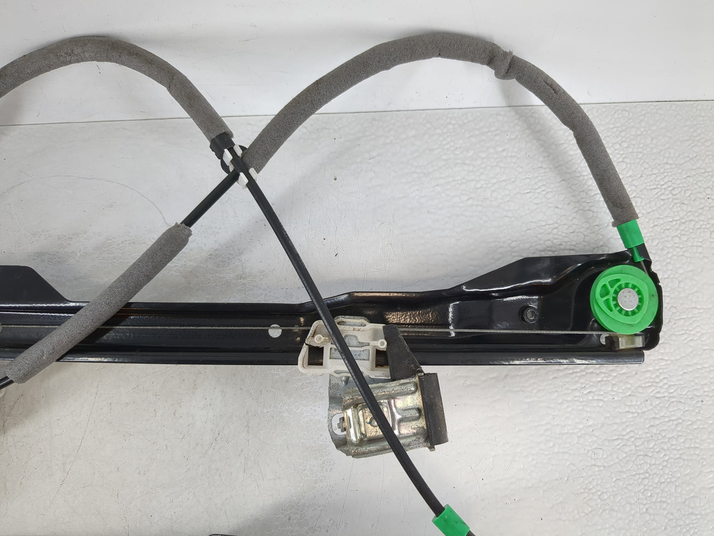 2007 Ford Focus Driver Left Front Window Regulator 935509 - Oemusedautoparts1.com