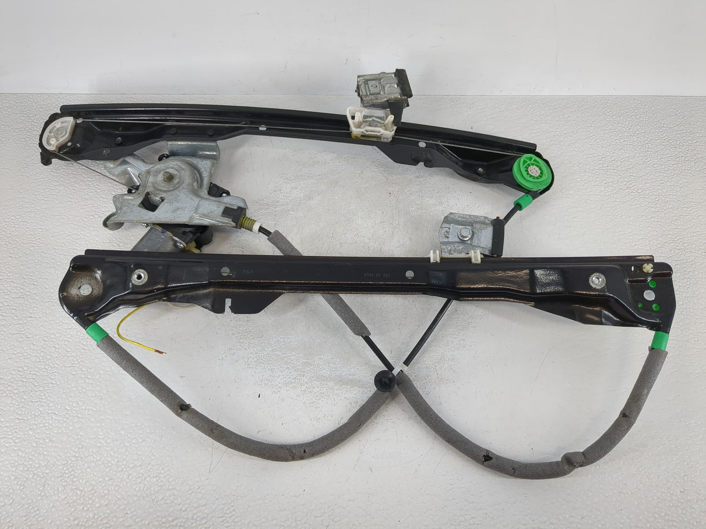 2007 Ford Focus Driver Left Front Window Regulator 935509 - Oemusedautoparts1.com