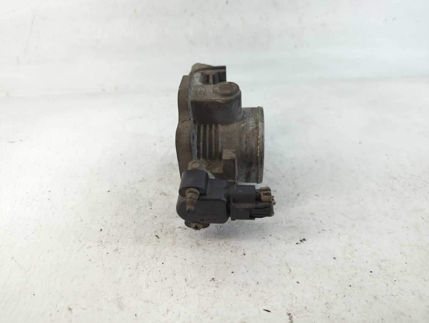 2004-2007 Ford Freestar Throttle Body P/N:F5RF 9B989 Fits Fits 2004 2005 2006 2007 OEM Used Auto Parts - Oemusedautoparts1.c