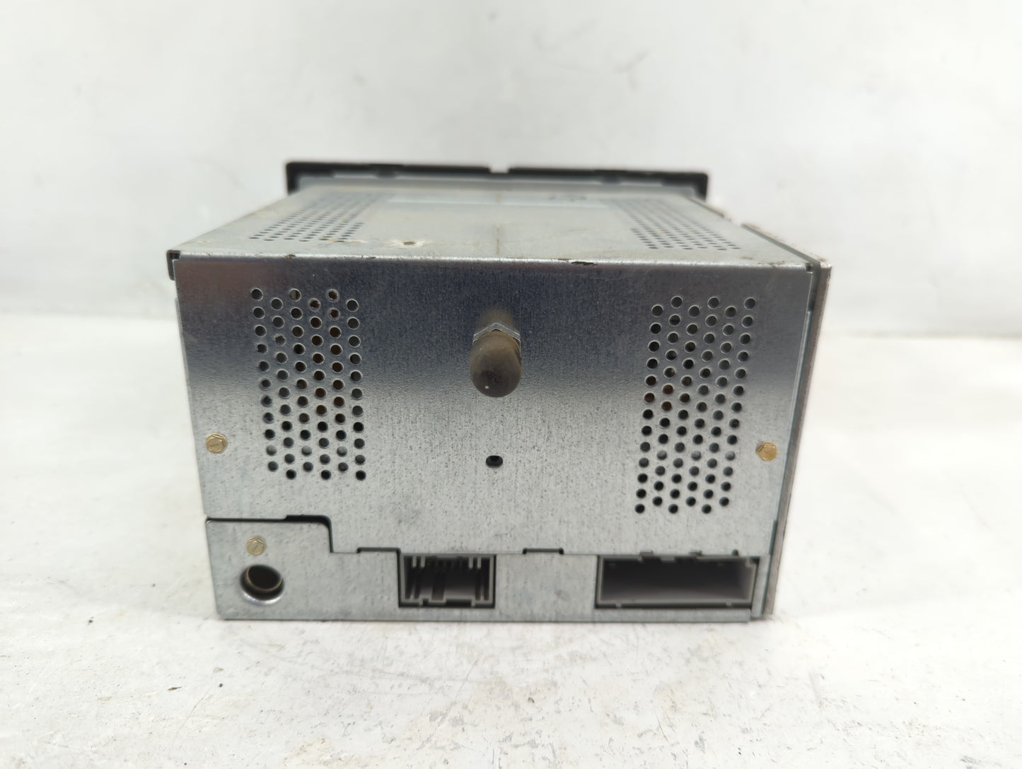 2006-2007 Ford Freestyle Radio AM FM Cd Player Receiver Replacement P/N:6F9T-18C815-AC Fits Fits 2006 2007 OEM Used Auto Par