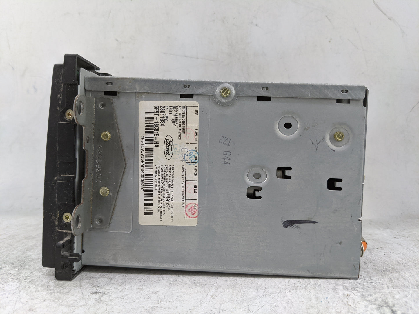 2005 Ford Freestyle Radio AM FM Cd Player Receiver Replacement P/N:5F9T-18C815-HA 5F9T18C815HAM243500282, 28011924 Fits OEM 