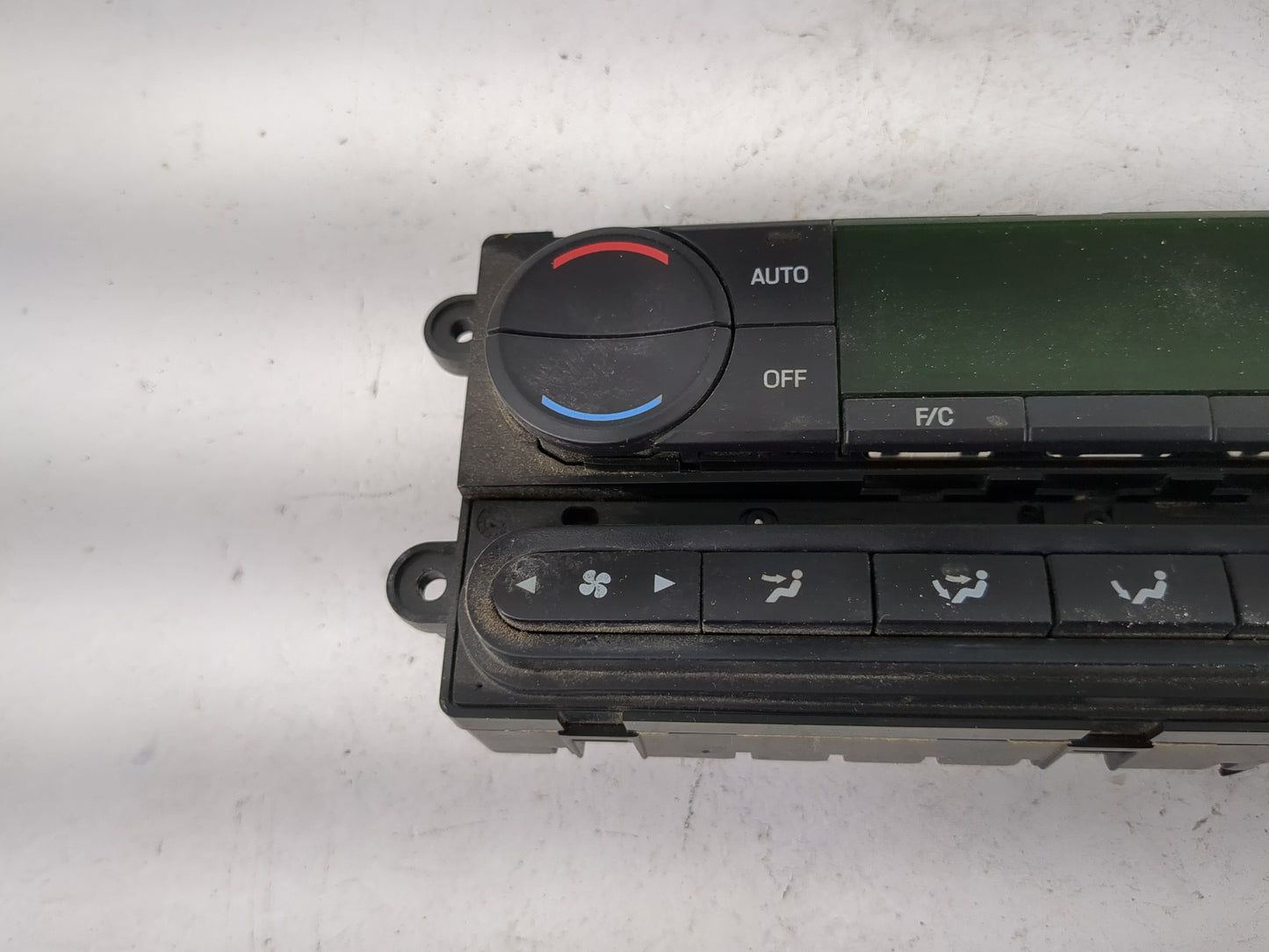 2005-2007 Ford Freestyle Climate Control Module Temperature AC/Heater Replacement P/N:5F9H-18D422-AG Fits Fits 2005 2006 200
