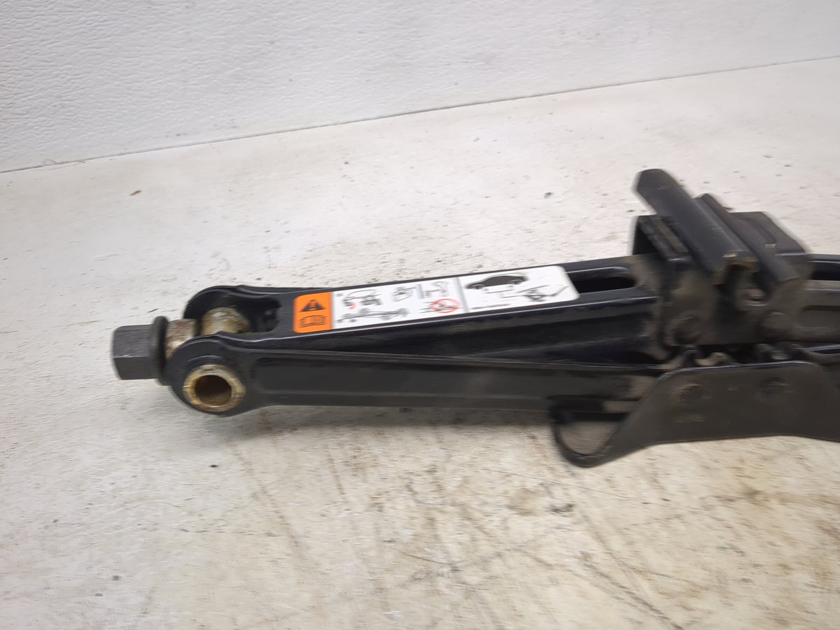 2007 Ford Freestyle Spare Scissor Car Jack 1512486 - Oemusedautoparts1.com
