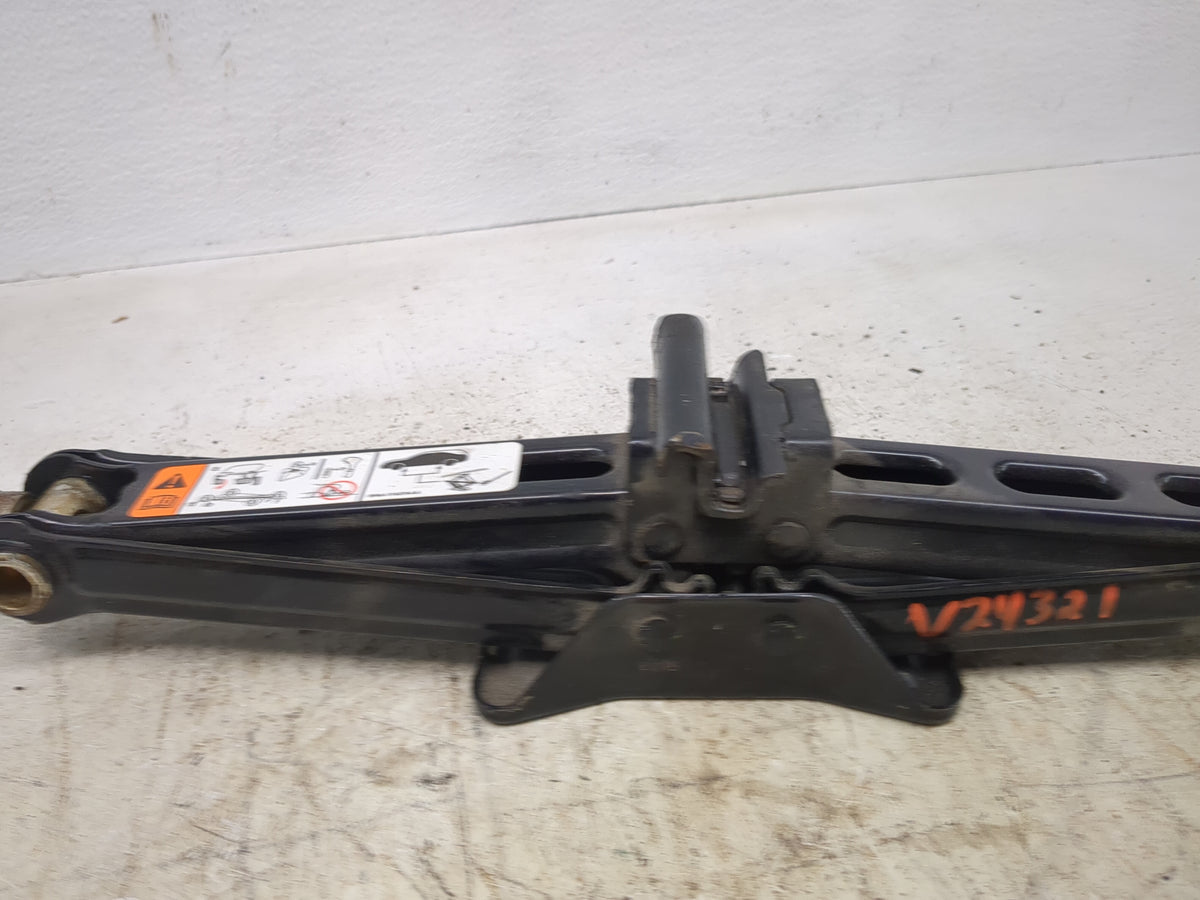 2007 Ford Freestyle Spare Scissor Car Jack 1512486 - Oemusedautoparts1.com