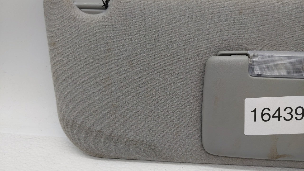 2005-2007 Ford Freestyle Sun Visor Shade Replacement Passenger Right Mirror Fits Fits 2005 2006 2007 OEM Used Auto Parts - O