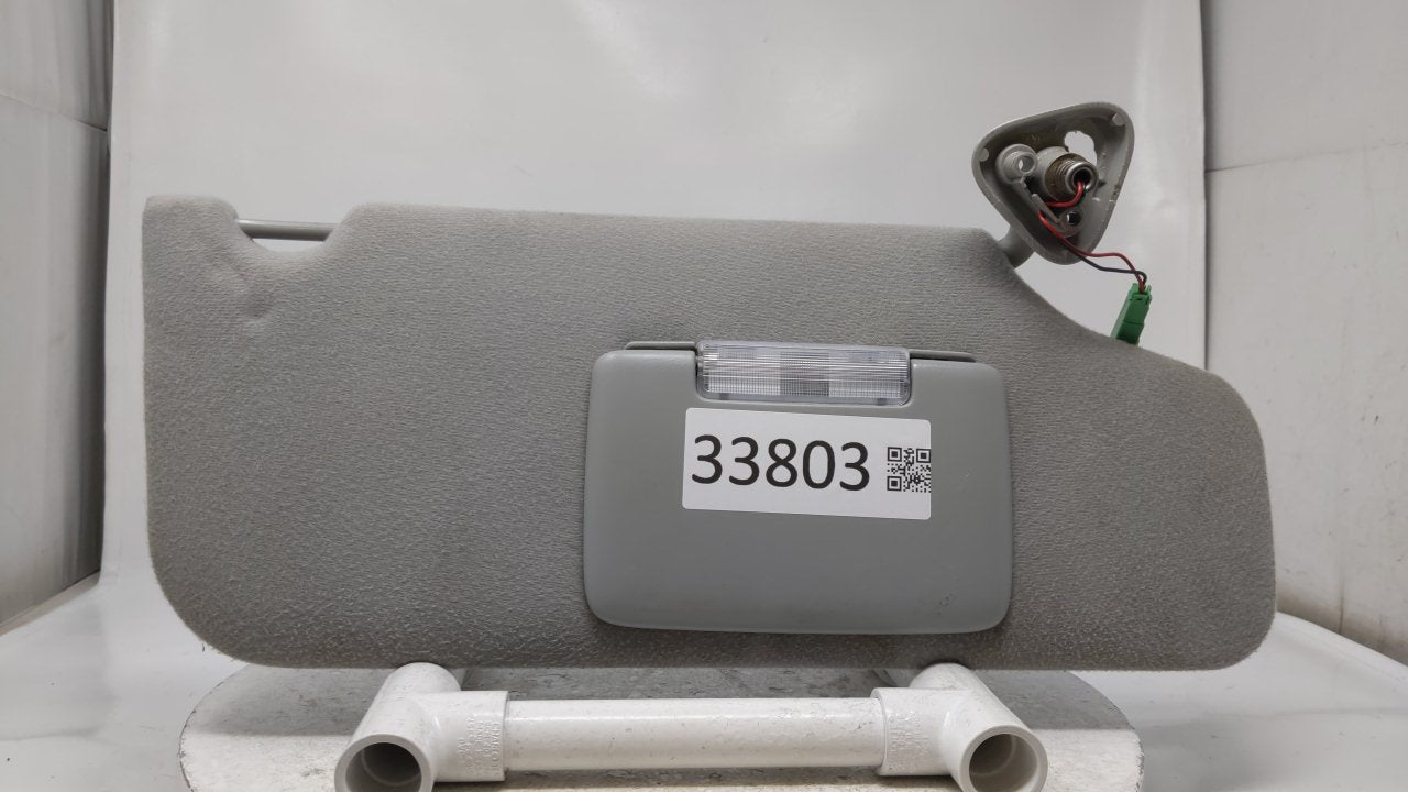 2007 Ford Freestyle Sun Visor Shade Replacement Passenger Right Mirror Fits OEM Used Auto Parts - Oemusedautoparts1.com