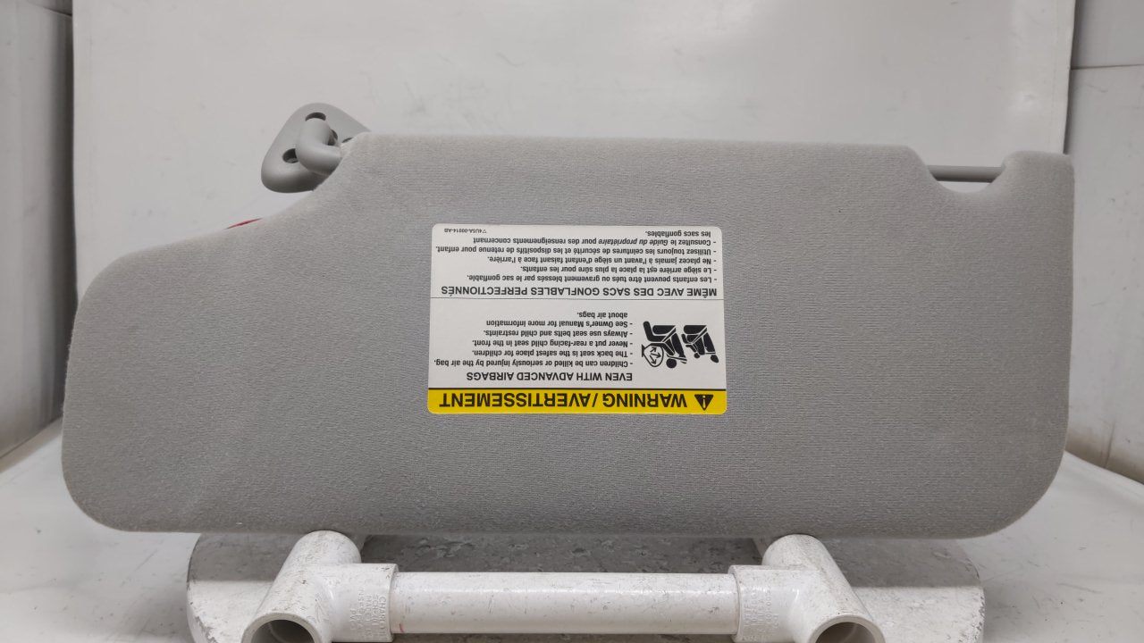 2005-2007 Ford Freestyle Sun Visor Shade Replacement Passenger Right Mirror Fits Fits 2005 2006 2007 OEM Used Auto Parts - O