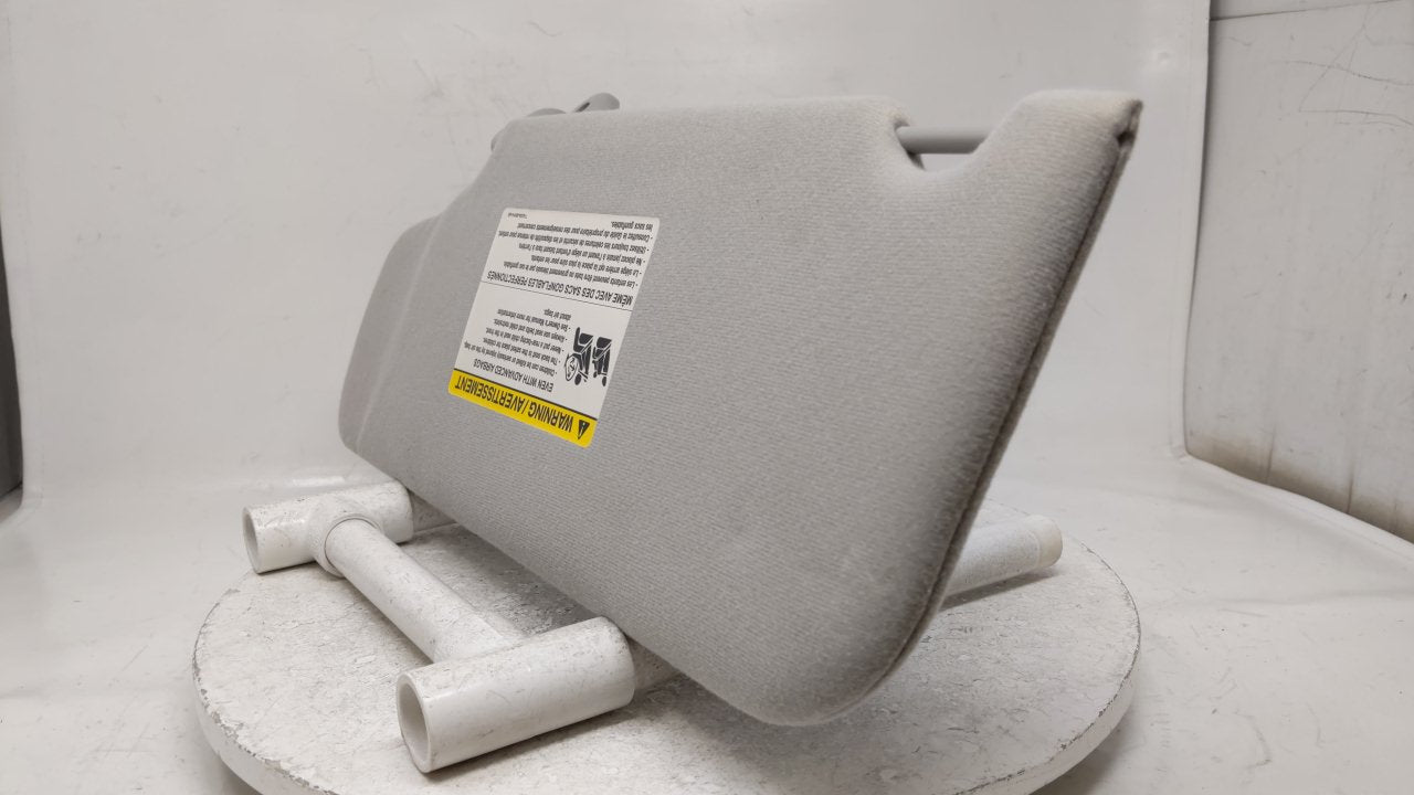 2005-2007 Ford Freestyle Sun Visor Shade Replacement Passenger Right Mirror Fits Fits 2005 2006 2007 OEM Used Auto Parts - O