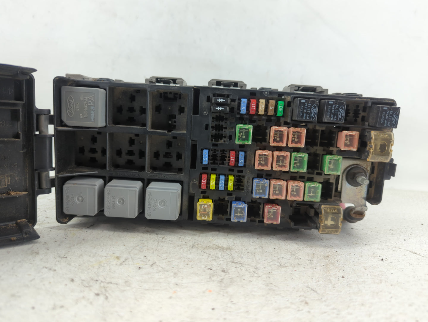 2005-2007 Ford Freestyle Fusebox Fuse Box Panel Relay Module P/N:54-8799-30 Fits Fits 2005 2006 2007 OEM Used Auto Parts - O