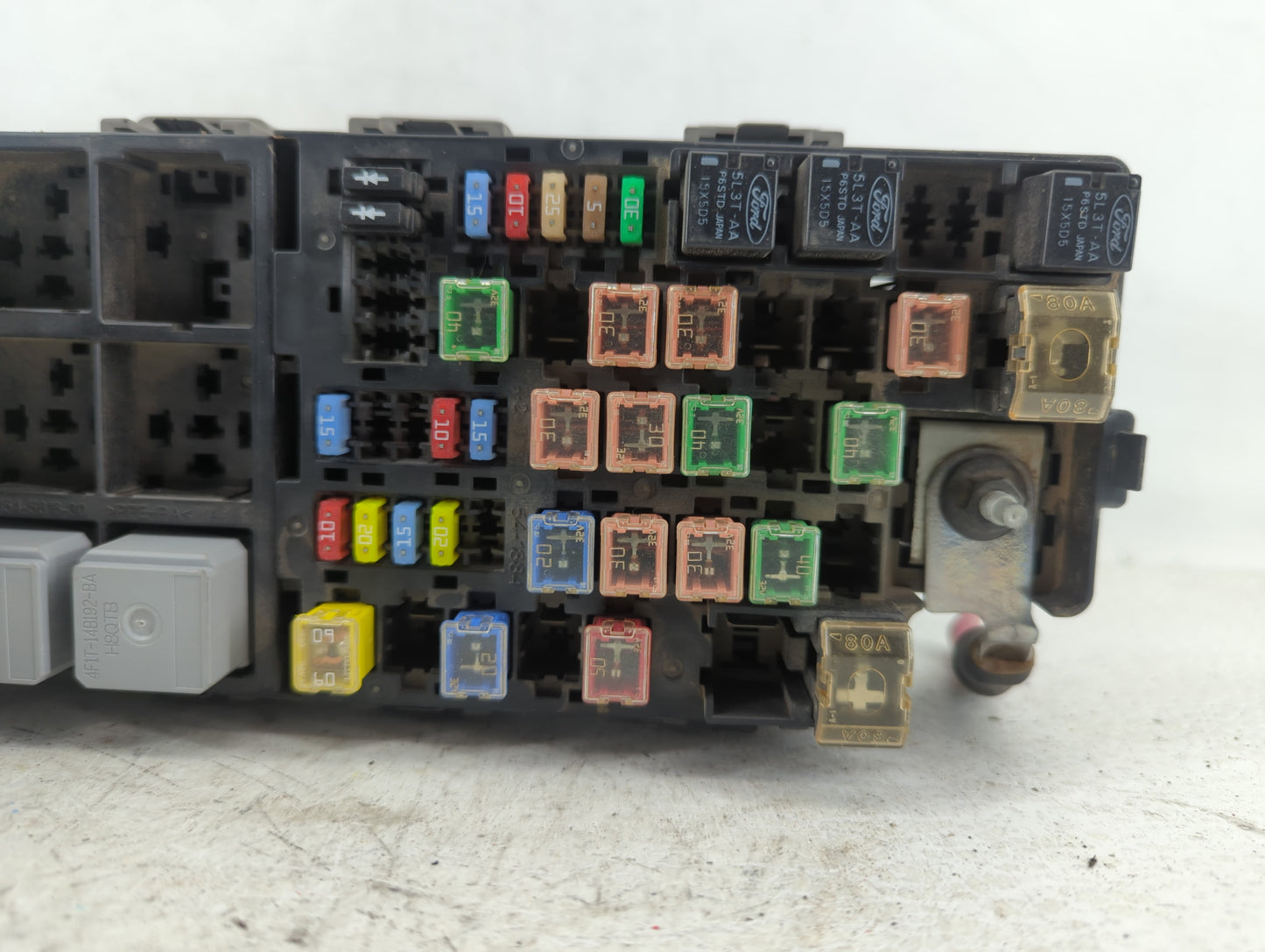 2005-2007 Ford Freestyle Fusebox Fuse Box Panel Relay Module P/N:54-8799-30 Fits Fits 2005 2006 2007 OEM Used Auto Parts - O