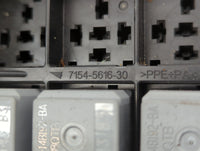 2005-2007 Ford Freestyle Fusebox Fuse Box Panel Relay Module P/N:7154-5616-30 Fits Fits 2005 2006 2007 OEM Used Auto Parts -