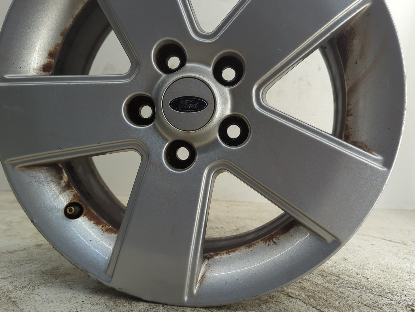 2006-2009 Ford Fusion Oem Wheel Rim - Oemusedautoparts1.com