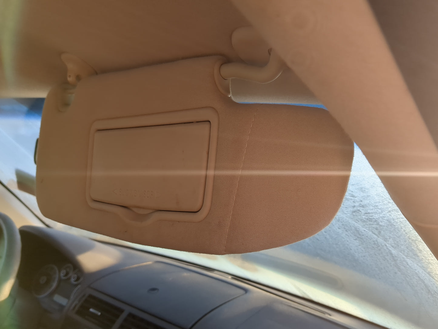 2006-2009 Ford Fusion Sun Visor Shade Replacement Passenger Right Mirror Fits Fits 2006 2007 2008 2009 OEM Used Auto Parts -