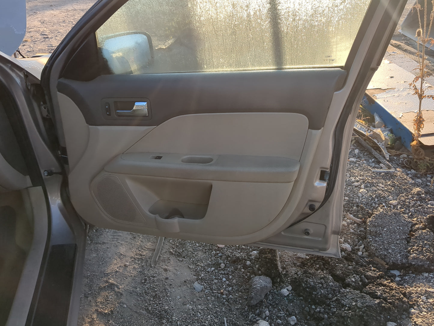 2007 Ford Fusion Front Right Passenger Interior Door Panel Trim - Oemusedautoparts1.com