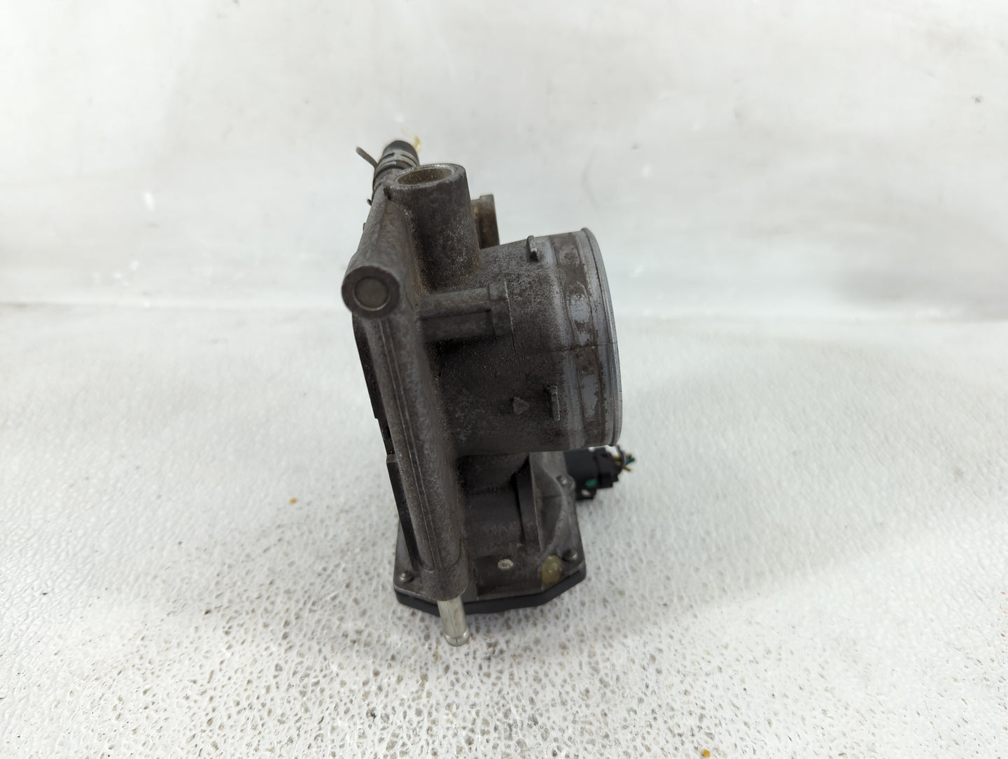 2006-2009 Ford Fusion Throttle Body Fits Fits 2006 2007 2008 2009 OEM Used Auto Parts - Oemusedautoparts1.com