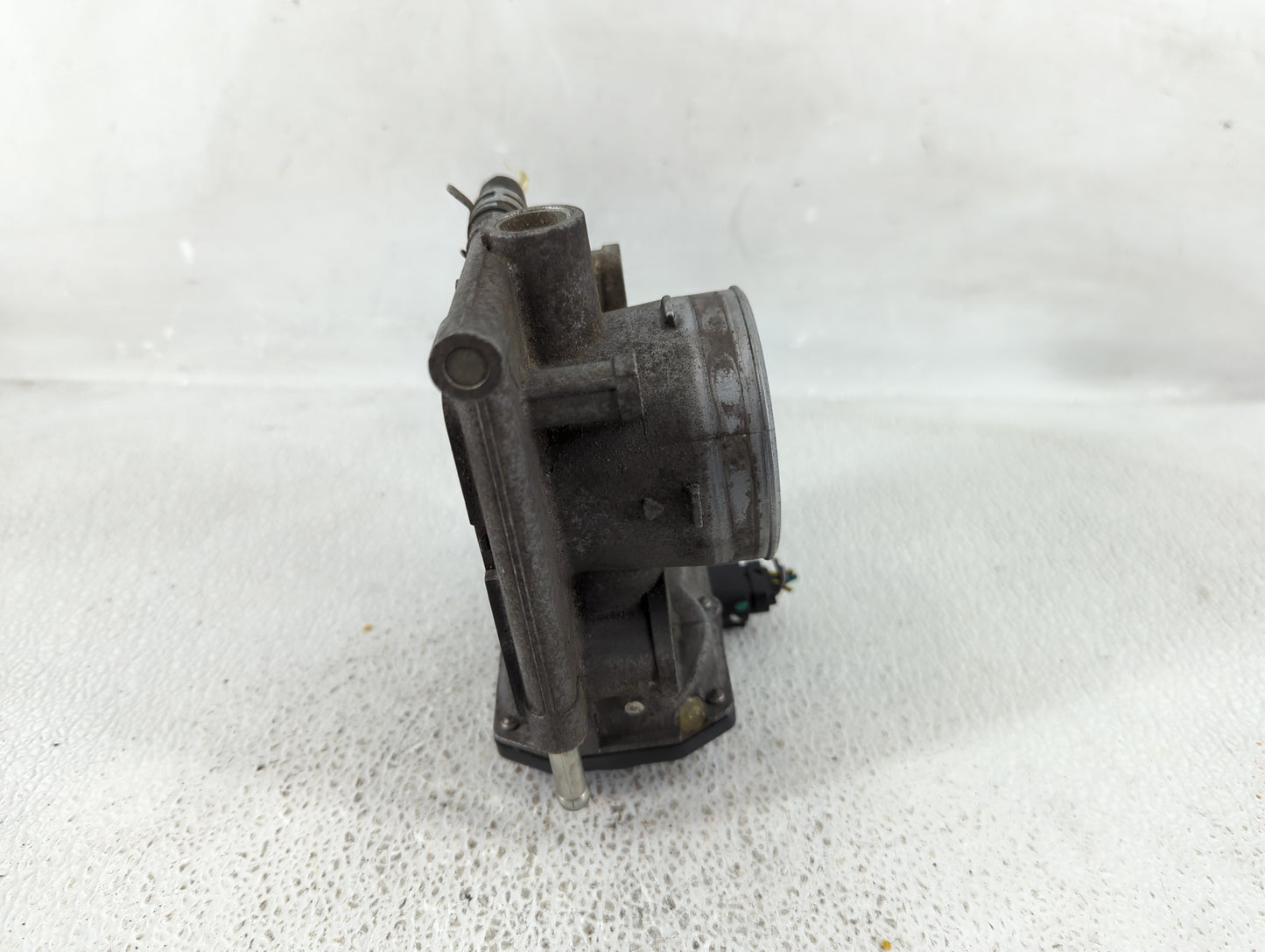 2006-2009 Ford Fusion Throttle Body Fits Fits 2006 2007 2008 2009 OEM Used Auto Parts - Oemusedautoparts1.com