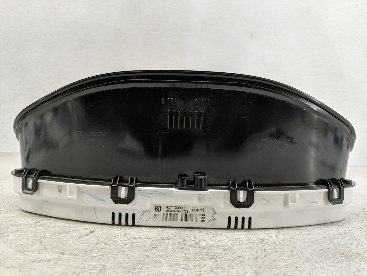 2007 Ford Fusion Instrument Cluster Speedometer Gauges P/N:7E5T 10849 BD Fits OEM Used Auto Parts - Oemusedautoparts1.com