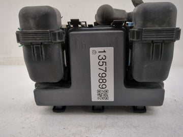 2006-2009 Ford Fusion Fusebox Fuse Box Panel Relay Module P/N:FG9T-14A067AE-01 Fits Fits 2006 2007 2008 2009 OEM Used Auto P