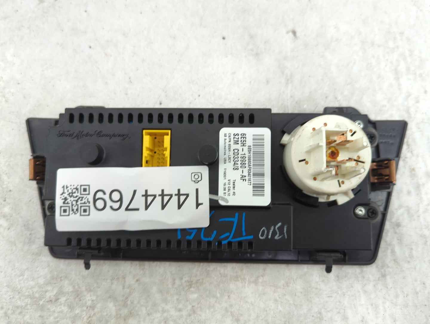 2006-2009 Ford Fusion Climate Control Module Temperature AC/Heater Replacement P/N:6E5H-19980-AF 6E5H-LBCY Fits OEM Used Aut