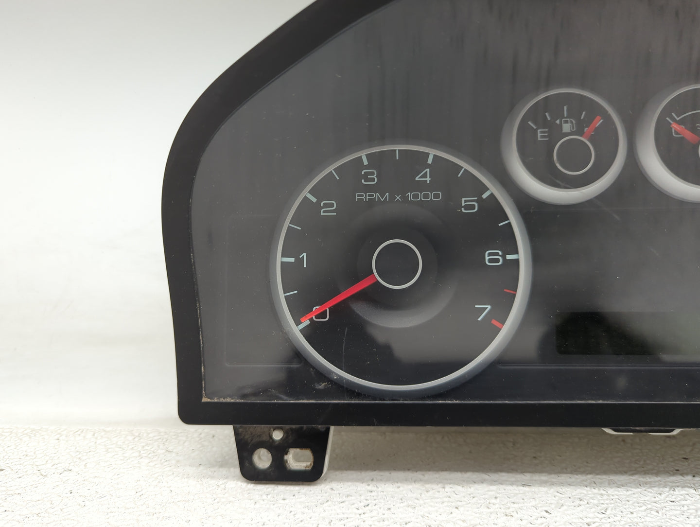 2006-2007 Ford Fusion Instrument Cluster Speedometer Gauges P/N:6E5T 10849 BG Miles: Fits Fits 2006 2007 OEM Used Auto Parts