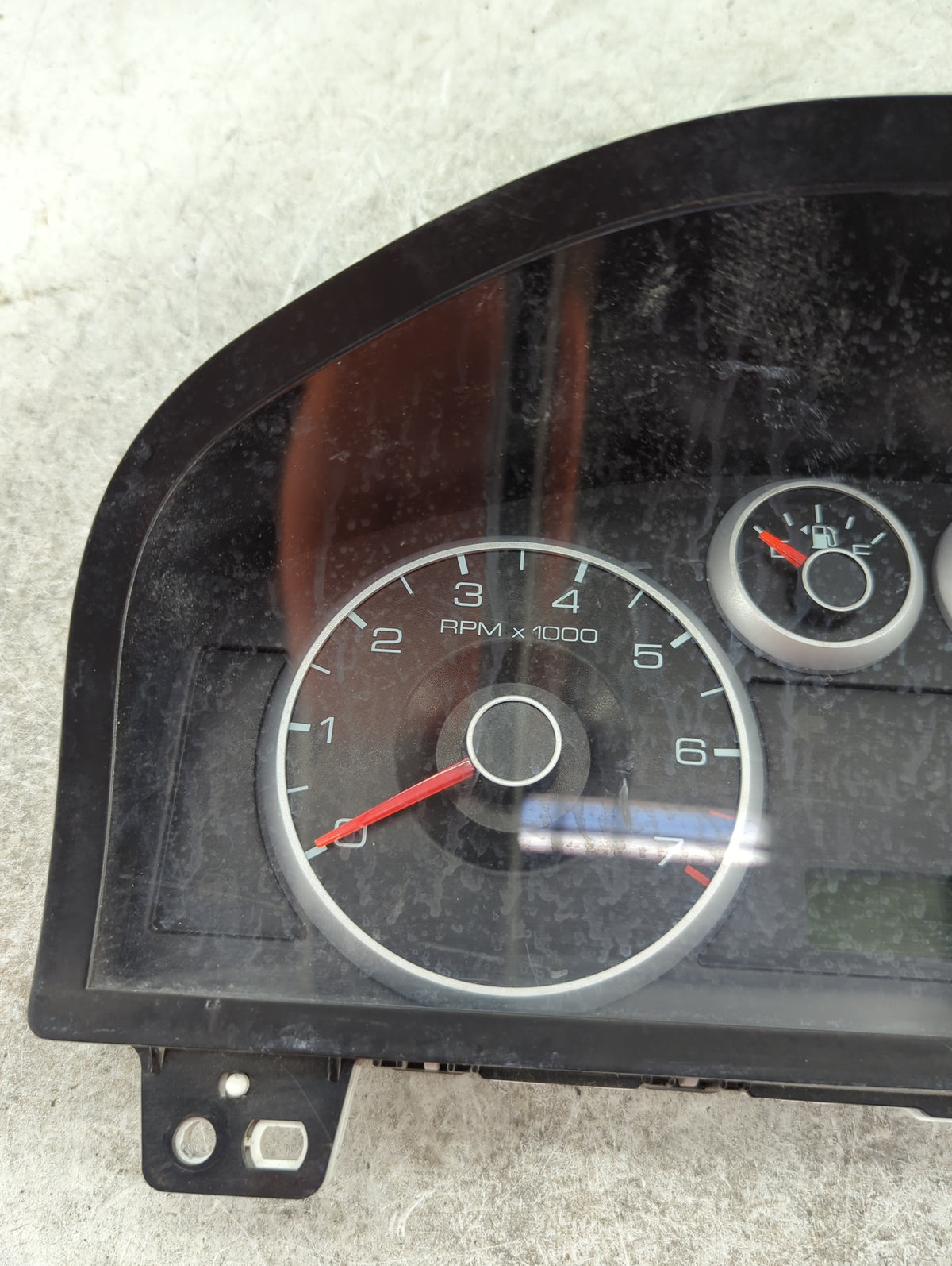 2007 Ford Fusion Instrument Cluster Speedometer Gauges P/N:7E5T-10849-BD MX157530-0755 Miles: Fits OEM Used Auto Parts - Oem