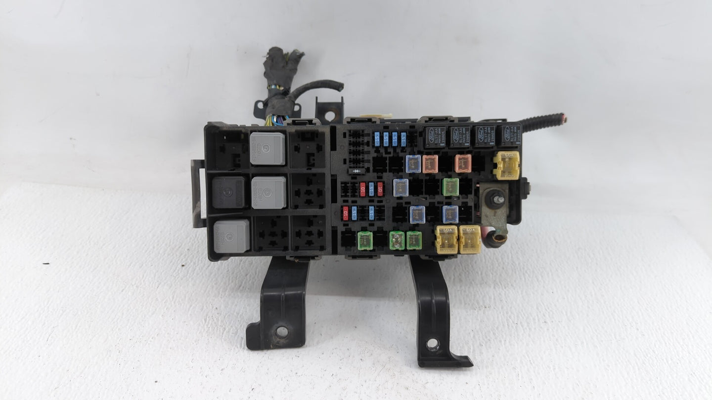 2006-2009 Ford Fusion Fusebox Fuse Box Panel Relay Module P/N:6E5T-14290-AF 6E5T-14A003-AB Fits Fits 2006 2007 2008 2009 OEM