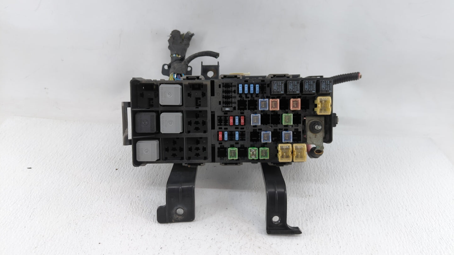 2006-2009 Ford Fusion Fusebox Fuse Box Panel Relay Module P/N:6E5T-14290-AF 6E5T-14A003-AB Fits Fits 2006 2007 2008 2009 OEM