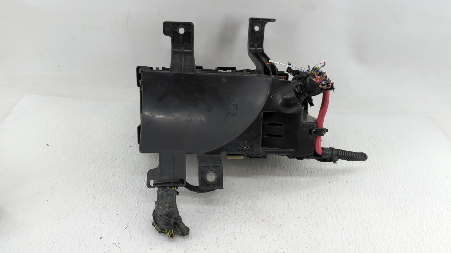 2006-2009 Ford Fusion Fusebox Fuse Box Panel Relay Module P/N:6E5T-14290-AF 6E5T-14A003-AB Fits Fits 2006 2007 2008 2009 OEM