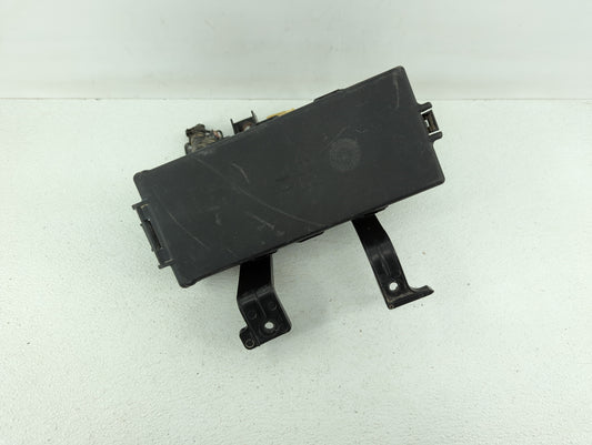 2006-2009 Ford Fusion Fusebox Fuse Box Panel Relay Module P/N:7E5T-14290-G Fits Fits 2006 2007 2008 2009 OEM Used Auto Parts