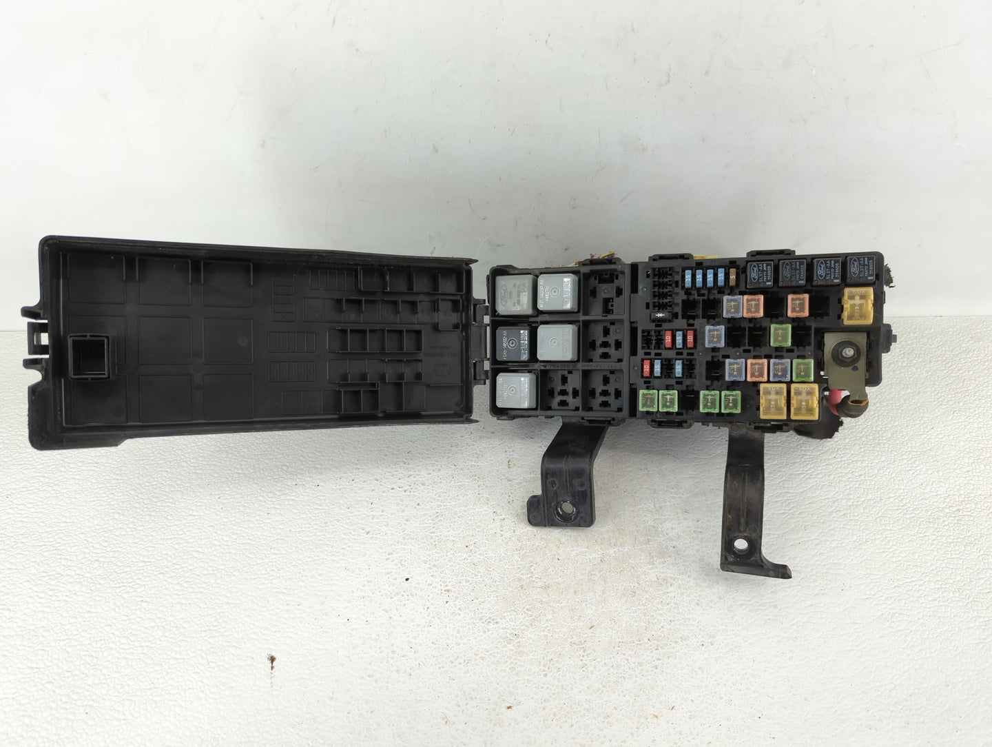 2006-2009 Ford Fusion Fusebox Fuse Box Panel Relay Module P/N:7E5T-14290-M 6E5T-14A003-AB Fits Fits 2006 2007 2008 2009 OEM 