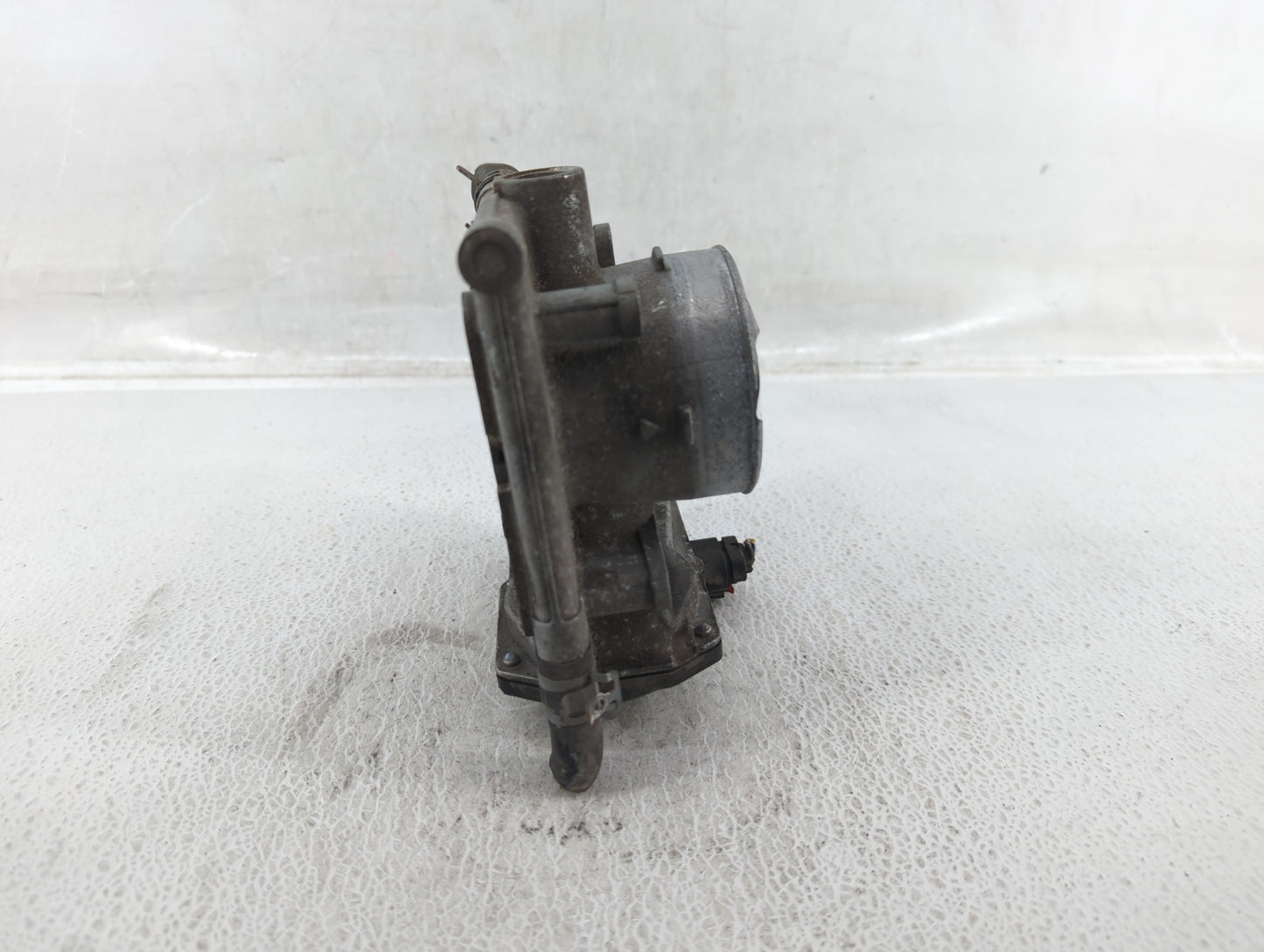 2006-2009 Ford Fusion Throttle Body P/N:6E5G-A Fits Fits 2006 2007 2008 2009 OEM Used Auto Parts - Oemusedautoparts1.com