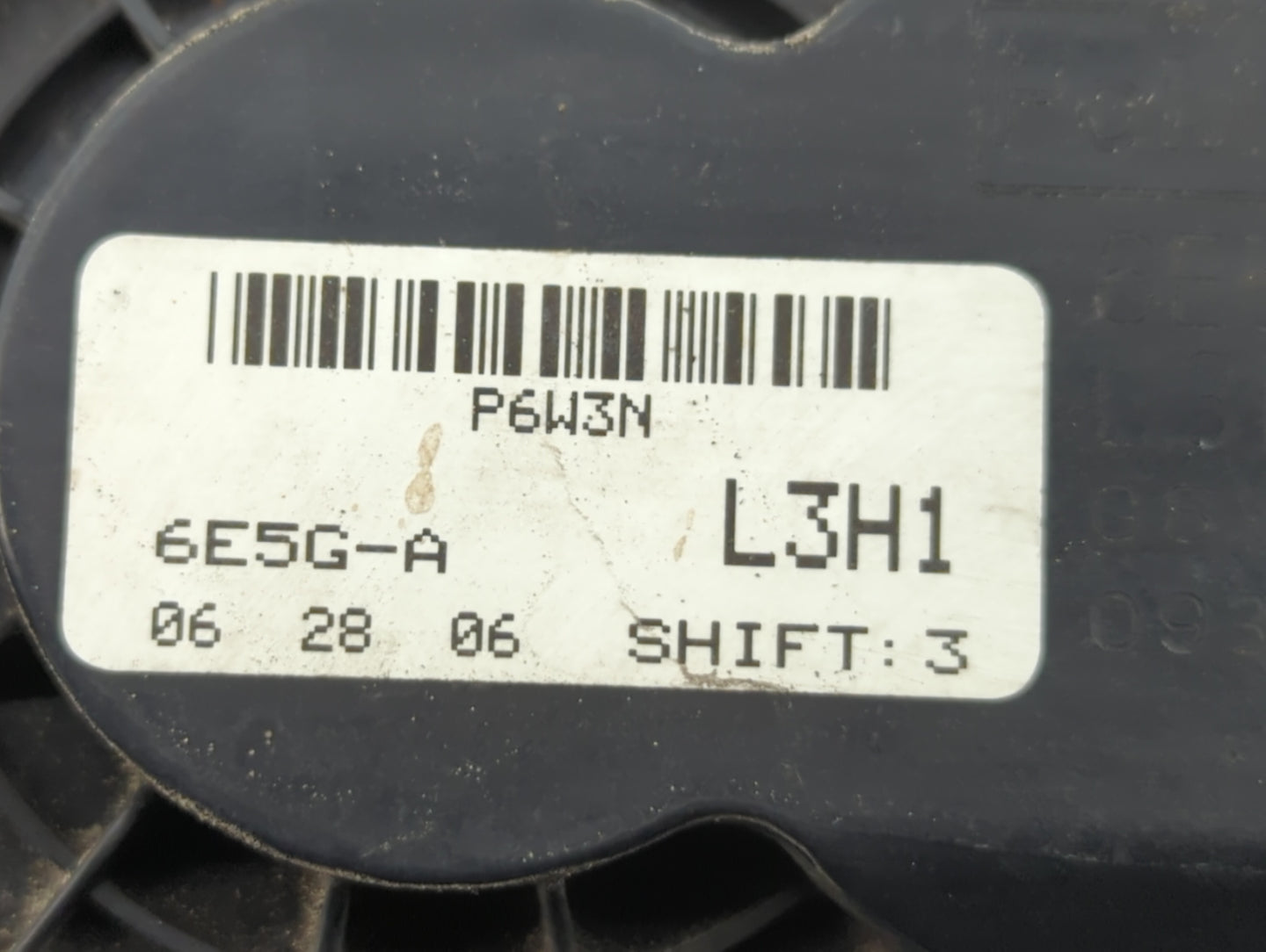 2006-2009 Ford Fusion Throttle Body P/N:6E5G-A Fits Fits 2006 2007 2008 2009 OEM Used Auto Parts - Oemusedautoparts1.com