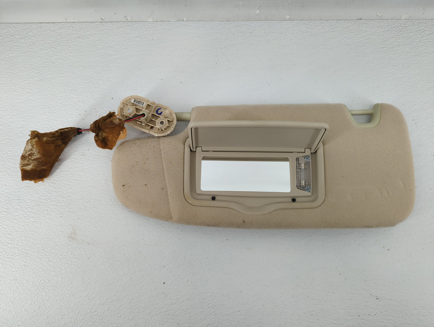 2006-2009 Ford Fusion Sun Visor Shade Replacement Passenger Right Mirror Fits Fits 2006 2007 2008 2009 OEM Used Auto Parts -