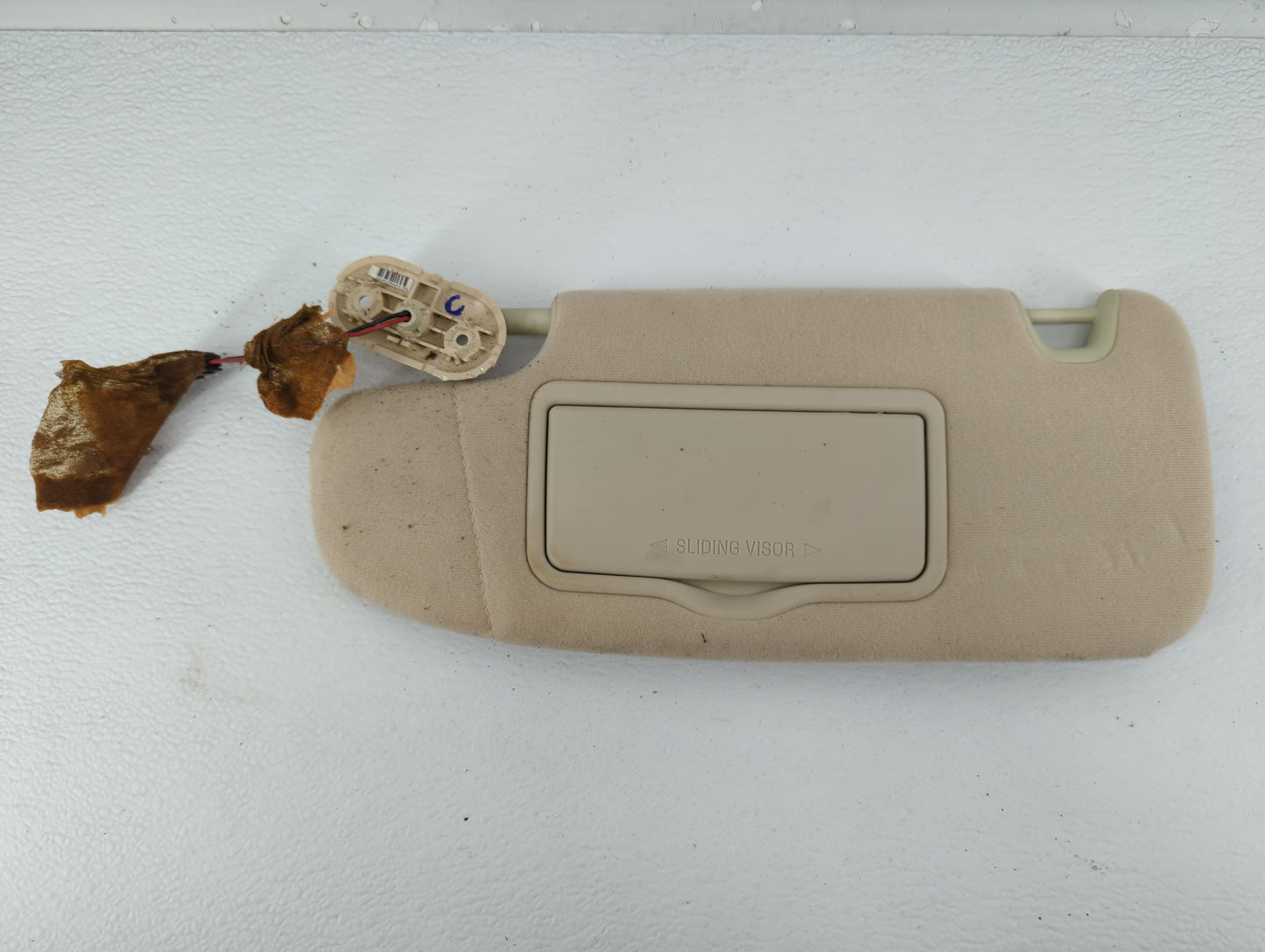 2006-2009 Ford Fusion Sun Visor Shade Replacement Passenger Right Mirror Fits Fits 2006 2007 2008 2009 OEM Used Auto Parts -