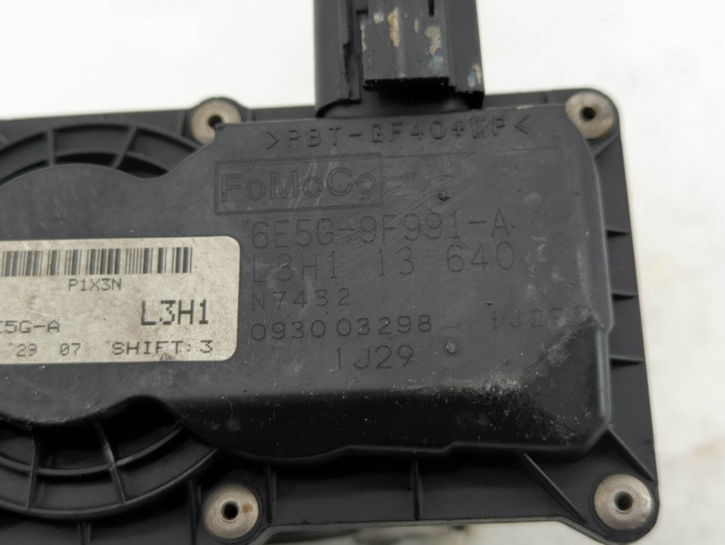 2006-2009 Ford Fusion Throttle Body P/N:6E5G-9F991-A Fits Fits 2006 2007 2008 2009 OEM Used Auto Parts - Oemusedautoparts1.c