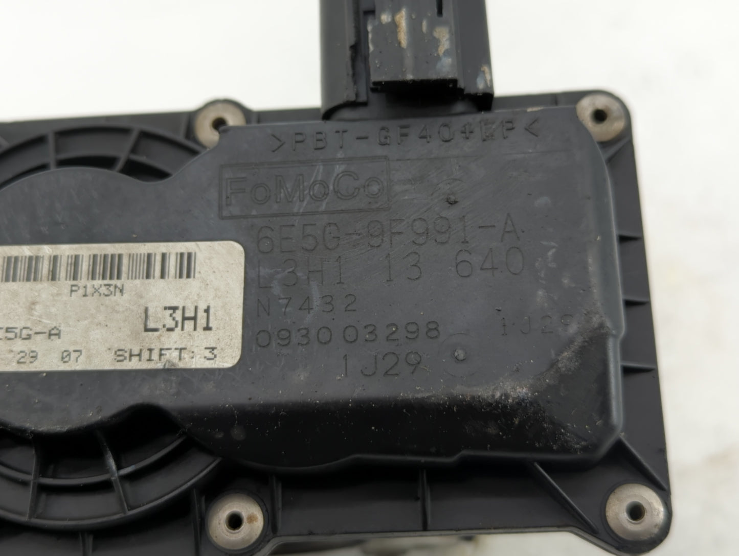 2006-2009 Ford Fusion Throttle Body P/N:6E5G-9F991-A Fits Fits 2006 2007 2008 2009 OEM Used Auto Parts - Oemusedautoparts1.c