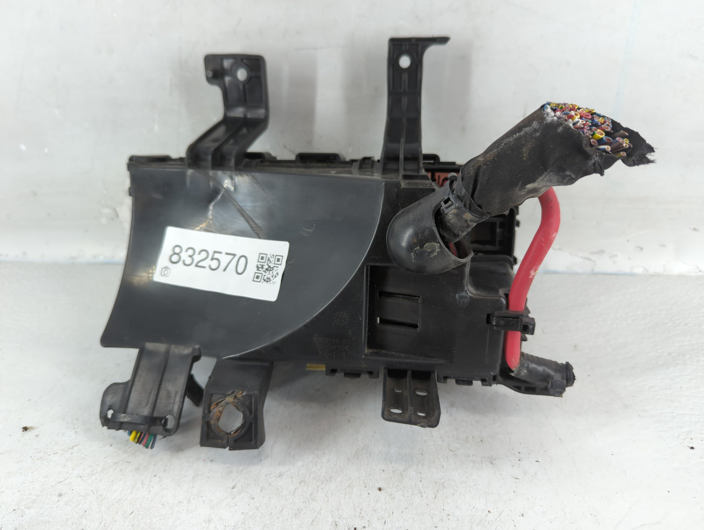 2006-2009 Ford Fusion Fusebox Fuse Box Panel Relay Module P/N:7E5T-14290-G Fits Fits 2006 2007 2008 2009 OEM Used Auto Parts