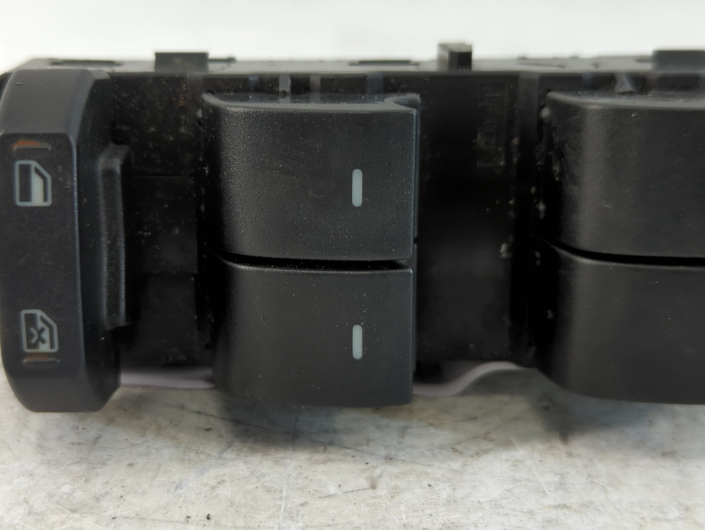 2006-2007 Ford Fusion Master Power Window Switch Replacement Driver Side Left P/N:7L2T-14540-AAW Fits OEM Used Auto Parts - 