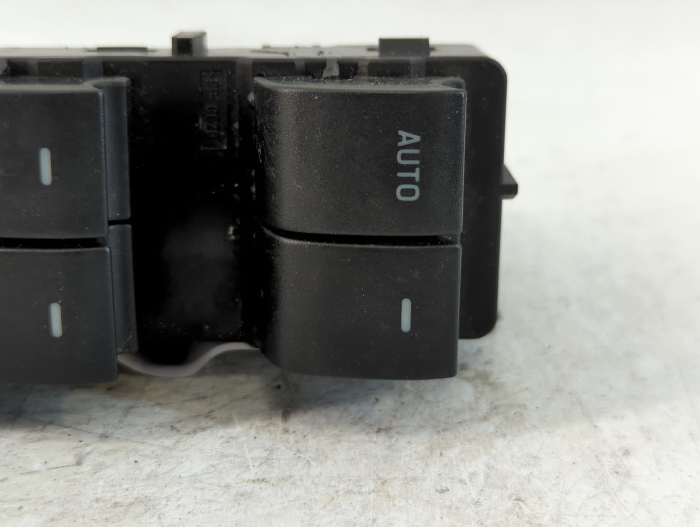 2006-2007 Ford Fusion Master Power Window Switch Replacement Driver Side Left P/N:7L2T-14540-AAW Fits OEM Used Auto Parts - 