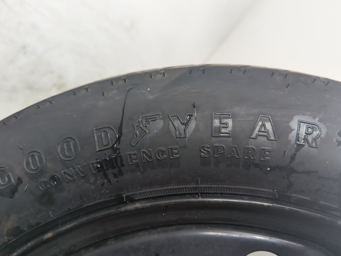 2007 Ford Montego Spare Donut Tire Wheel Rim Oem - Oemusedautoparts1.com
