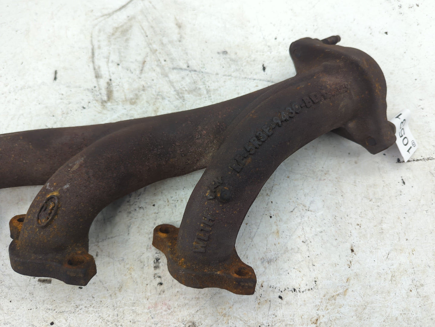 2005-2010 Ford Mustang Turbocharger Exhaust Manifold With Turbo Charger - Oemusedautoparts1.com