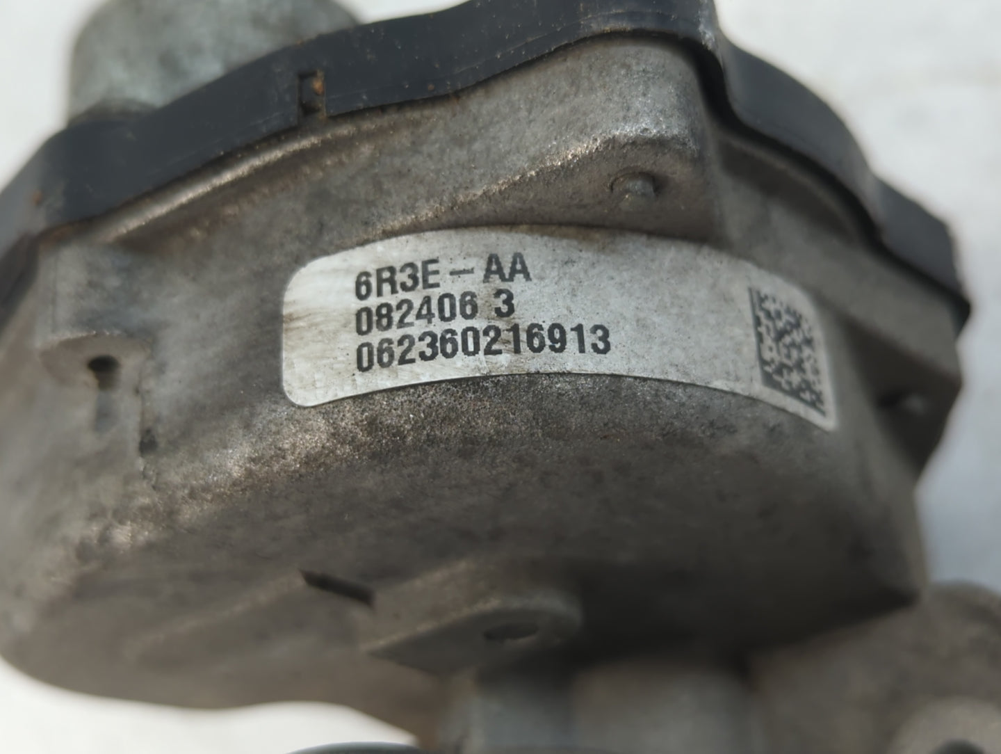 2006-2010 Ford Mustang Throttle Body P/N:0824063 6R3E-AA Fits OEM Used Auto Parts - Oemusedautoparts1.com